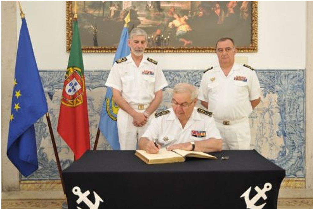 Visita oficial do Chefe do Estado-maior da Marinha Francesa ao IH