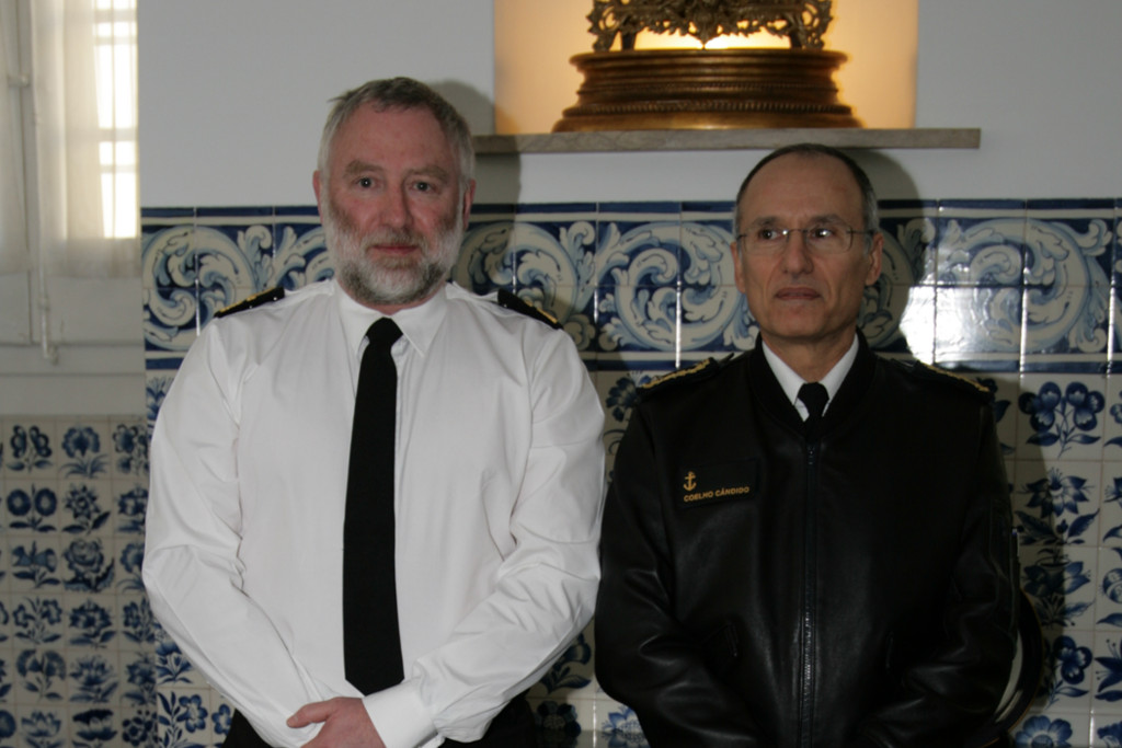 Diretor do Instituto Hidrográfico do Reino Unido visita o IH da Marinha Portuguesa
