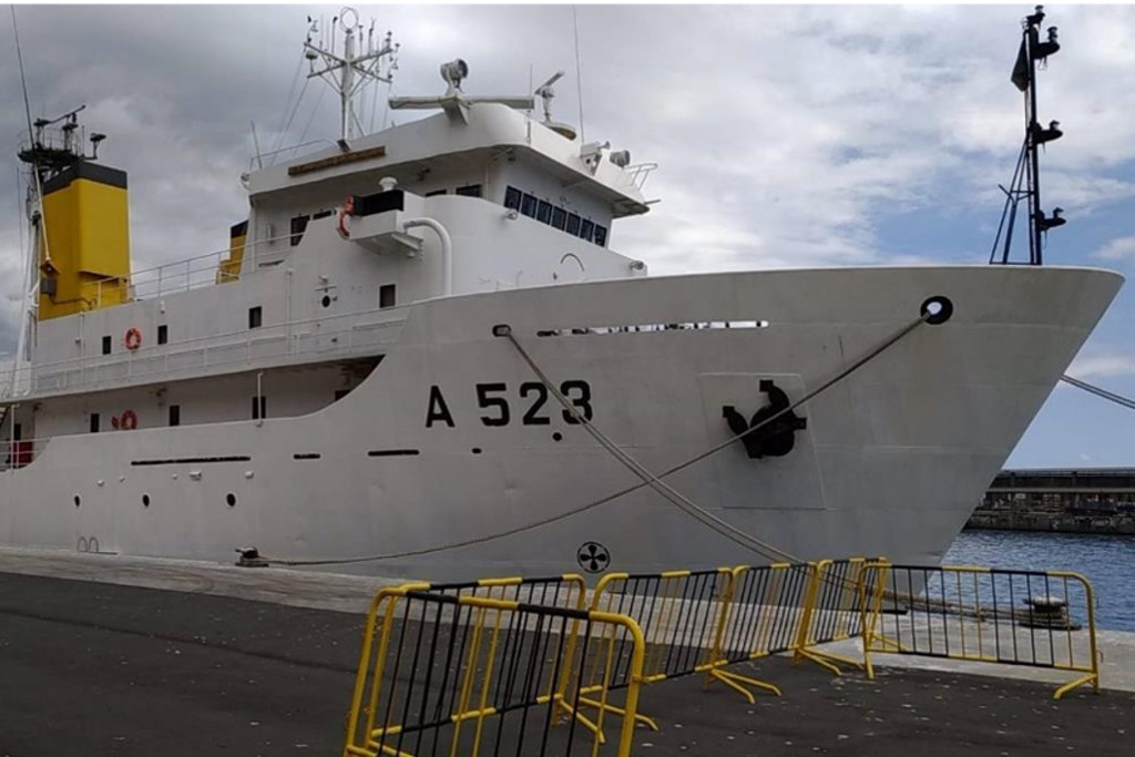 Missão do NRP Almirante Gago Coutinho no Arquipélago da Madeira