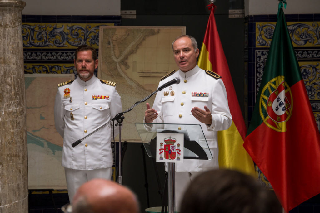 Cerimónia de apresentação das novas edições das cartas náuticas  440-A (Espanhola) e 26312 (Portuguesa)