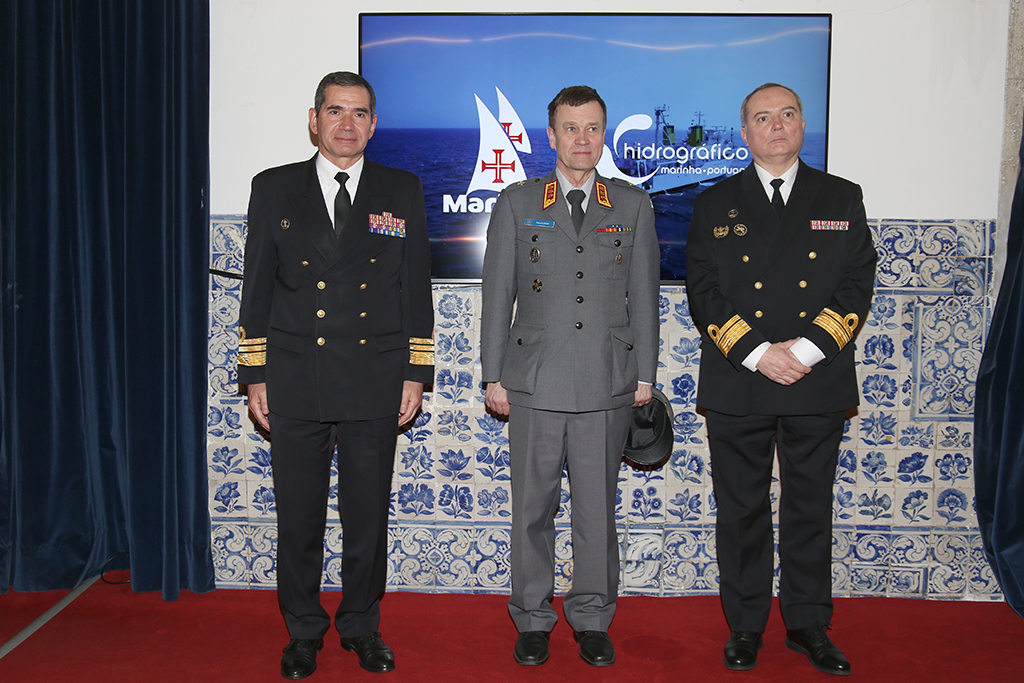 Diretor-Geral do Estado-Maior Militar da União Europeia visita o IH