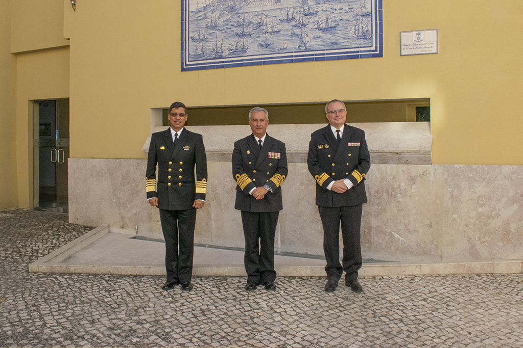 Visita do Comandante da Armada Nacional da República da Colômbia ao IH