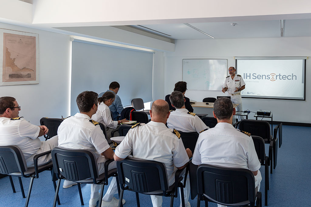 The Hydrographic Institute receives a visit from the NOVA-Information Management School