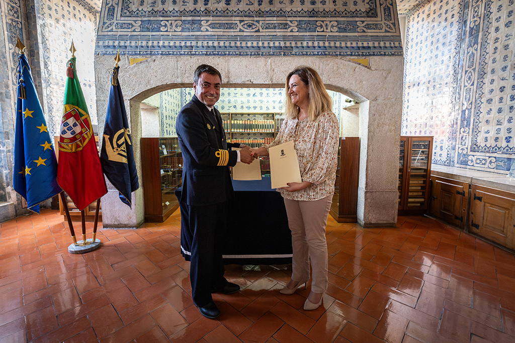 Colaboração entre Associação para o Desenvolvimento e Formação do Mar dos Açores e Instituto Hidrográfico