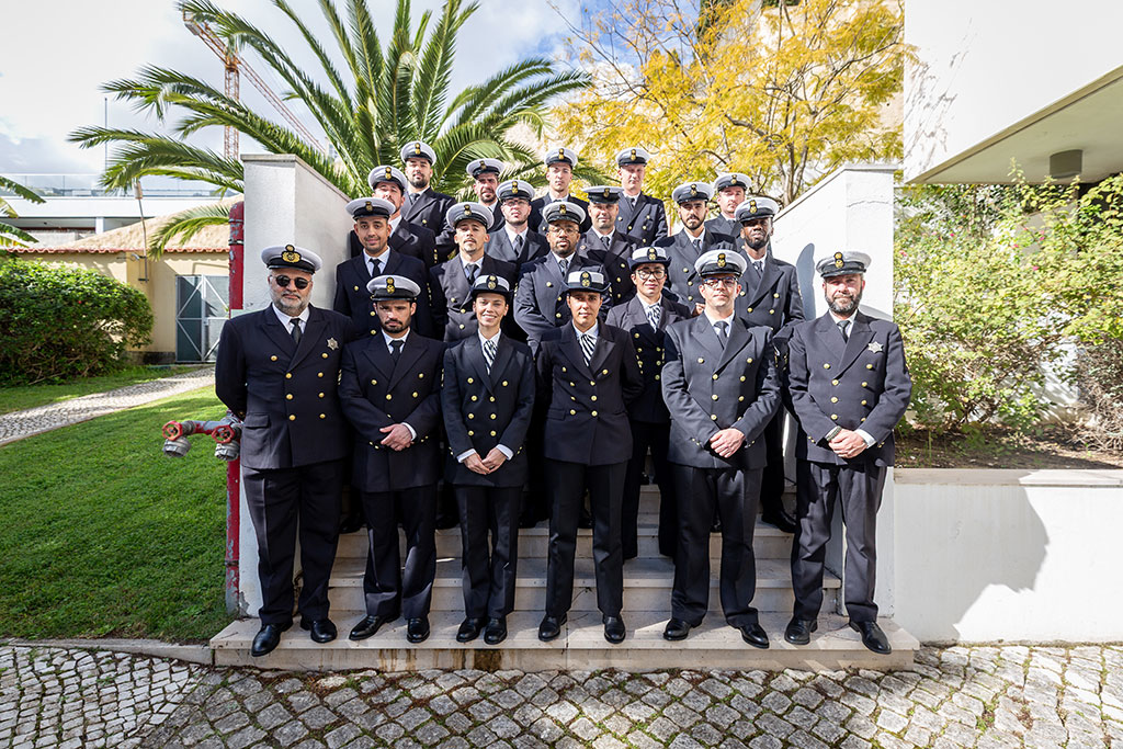 Instituto Hidrográfico recebe visita do Curso de Polícia dos Estabelecimentos de Marinha