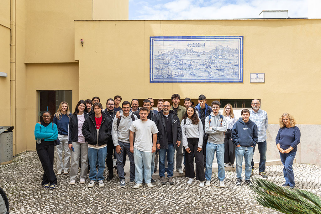 Instituto Hidrográfico recebe visita de alunos da Universidade de Coimbra